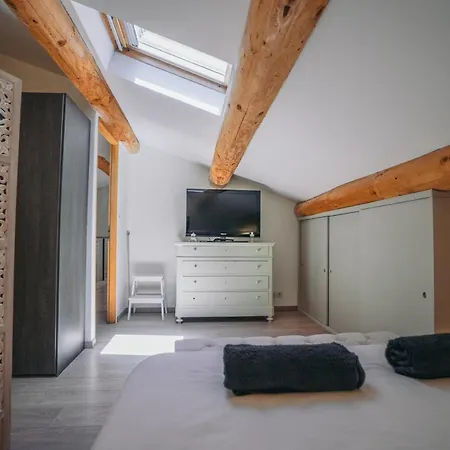 Holiday home Spacieuse, Grande Piscine Et Jardin